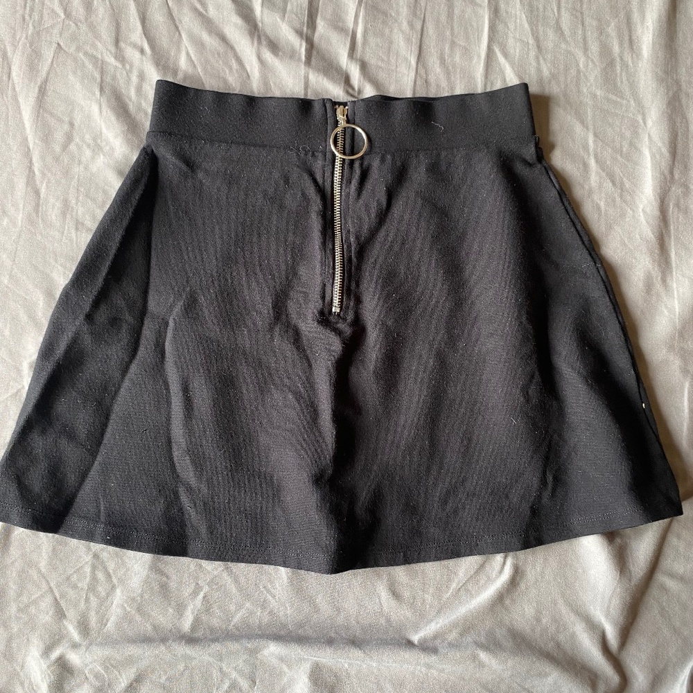 Black skater skirt